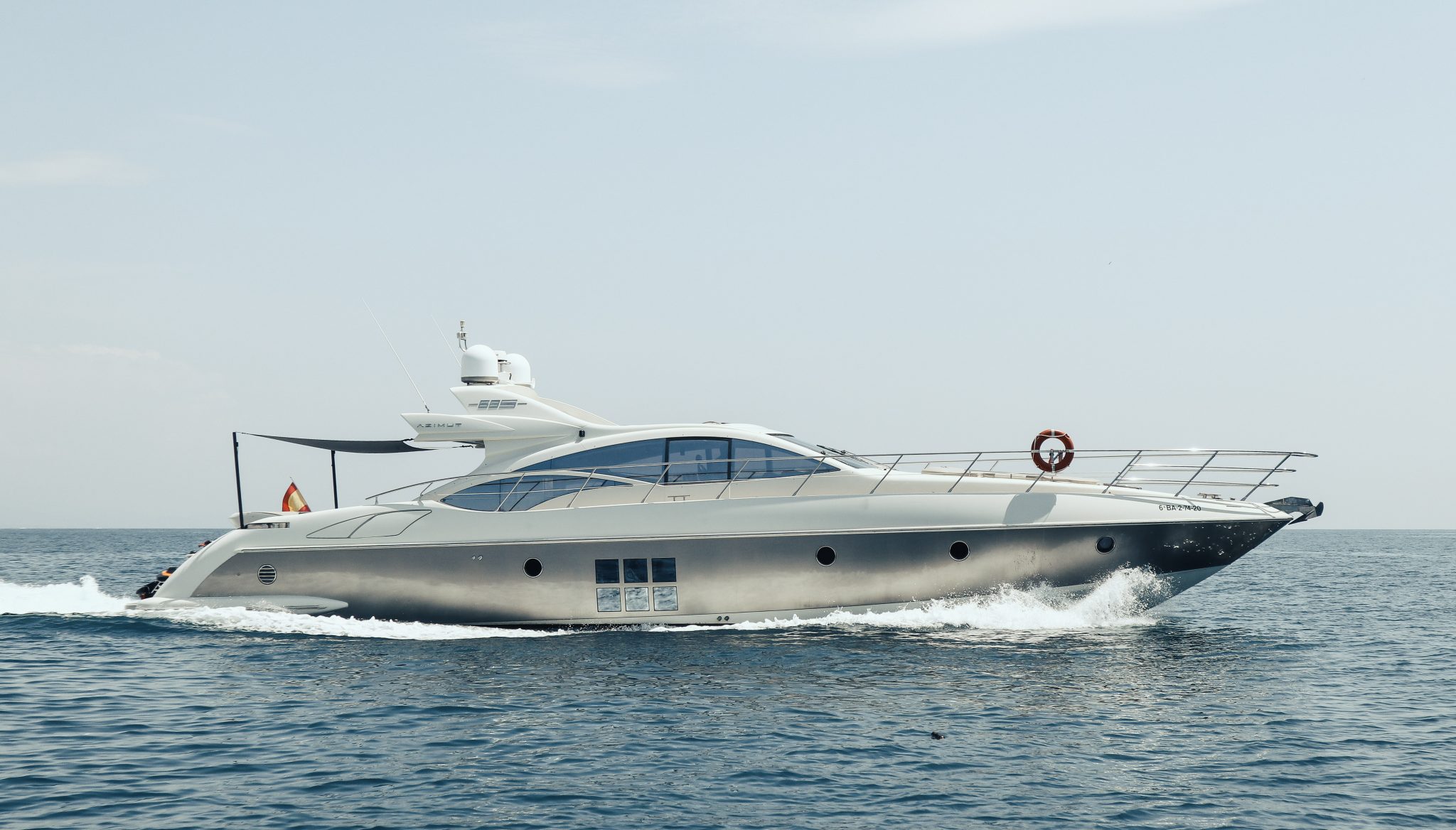 luxury yacht sales jobs